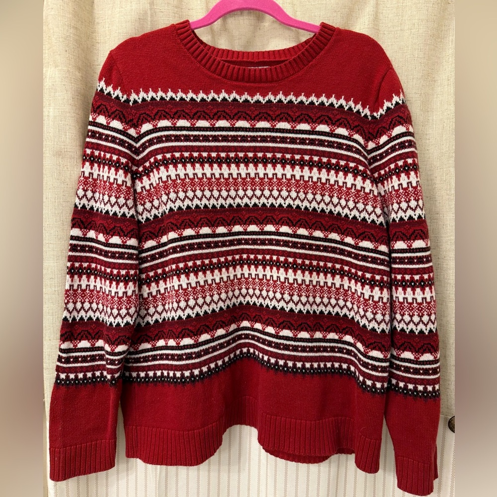 Croft & Barrow Red Patterned Crew Neck Sweater